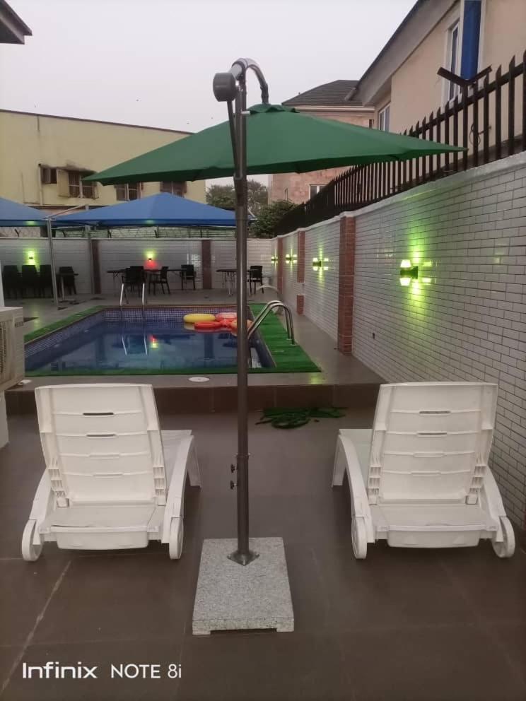 White Gold Hotel Икеджа Екстериор снимка