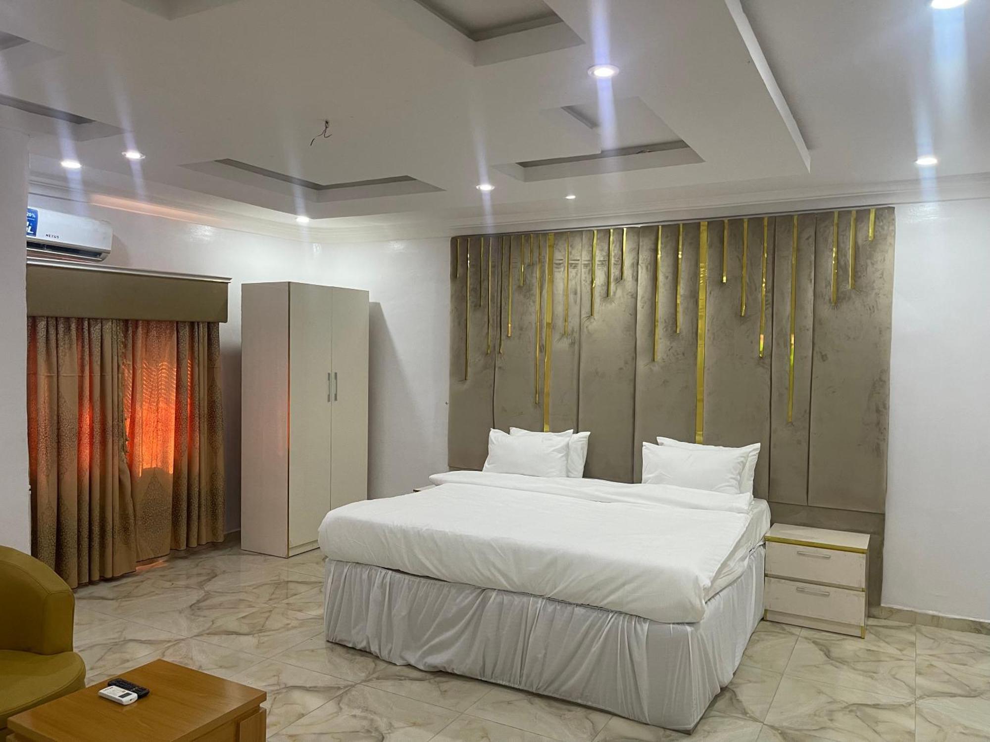 White Gold Hotel Икеджа Екстериор снимка
