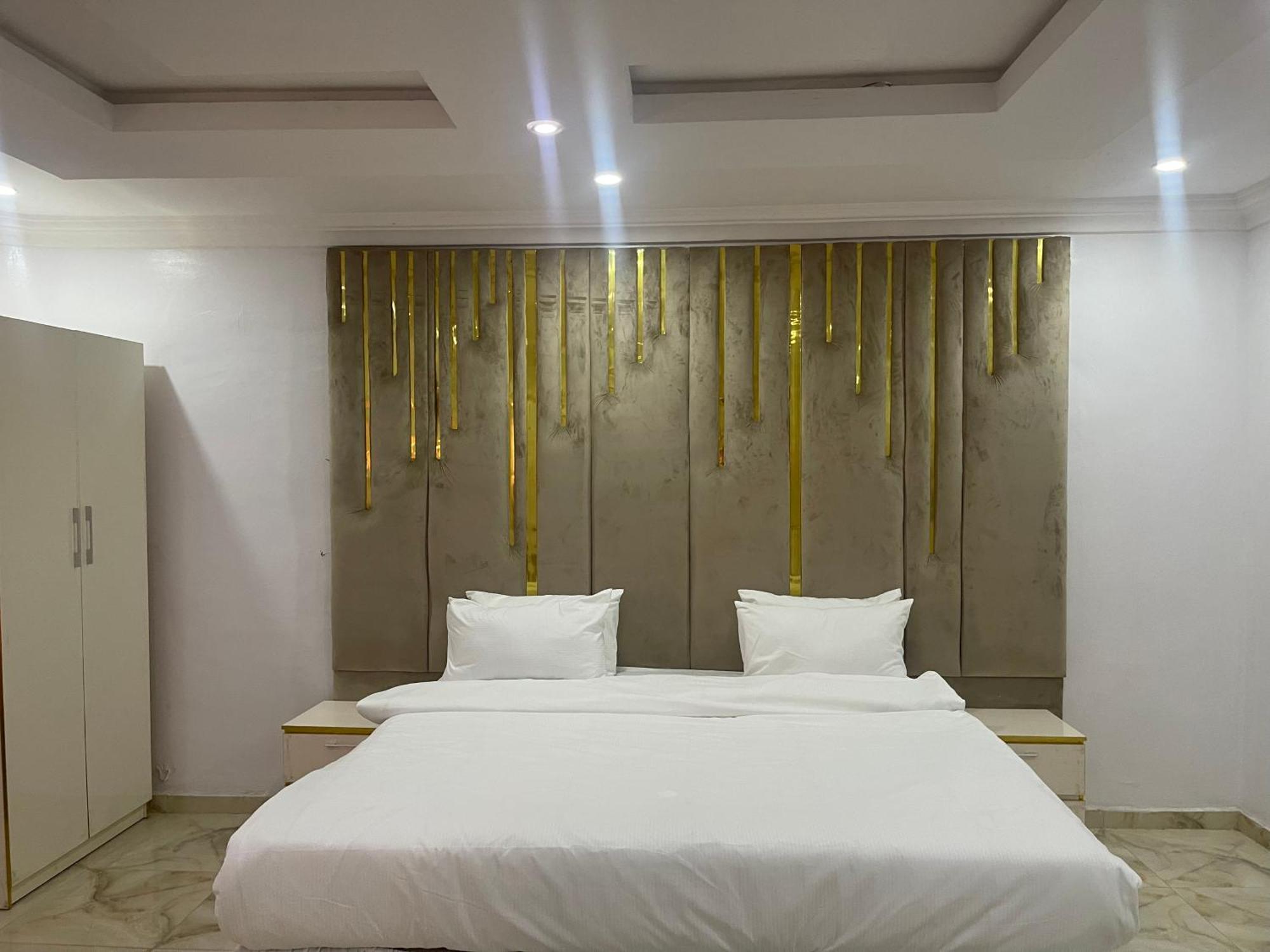 White Gold Hotel Икеджа Екстериор снимка
